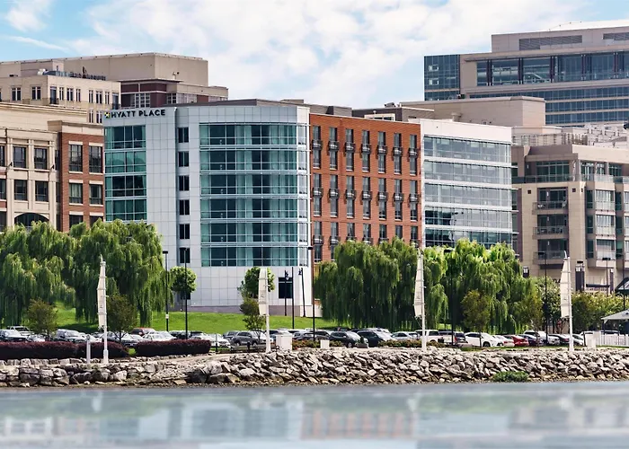 Pet Friendly hotel: Hyatt Place National Harbor